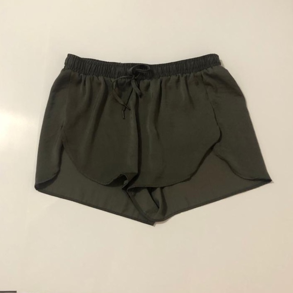 H&M Flowy Shorts